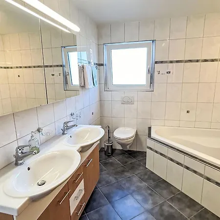 דירה Alpenstern Trift By Interhome סאס-גרונד